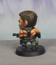 Load image into Gallery viewer, Capsule Chibi - Major Gettuda Choppa - Predator Arnie
