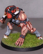 Load image into Gallery viewer, Middle Kingdoms - Minotaur w/ 5 heads (Metal) MK_PFM5
